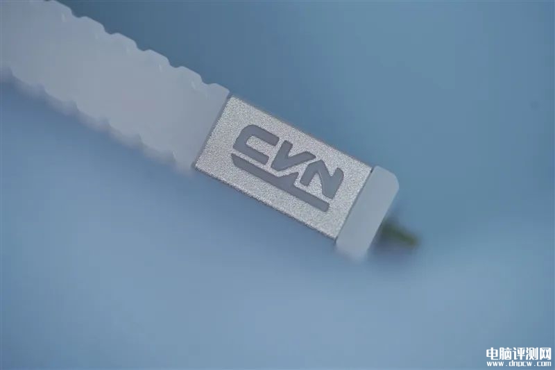最新內(nèi)存評(píng)測：七彩虹CVN銀翼DDR5-6000內(nèi)存評(píng)測，權(quán)威硬件評(píng)測網(wǎng)站,www.cdhysqd.com