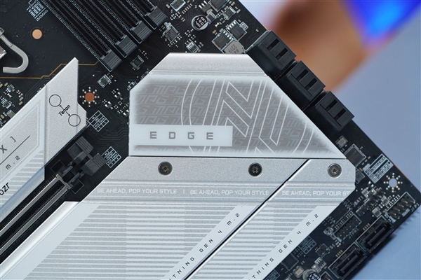 微星Z790 EDGE Ti MAX WIFI主板雙十一大促，權威硬件評測網站,www.cdhysqd.com