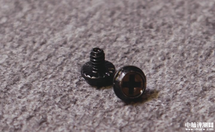 電腦裝機(jī)教程：DIY組裝電腦裝機(jī)高清圖文教程，權(quán)威硬件評(píng)測(cè)網(wǎng)站,www.cdhysqd.com