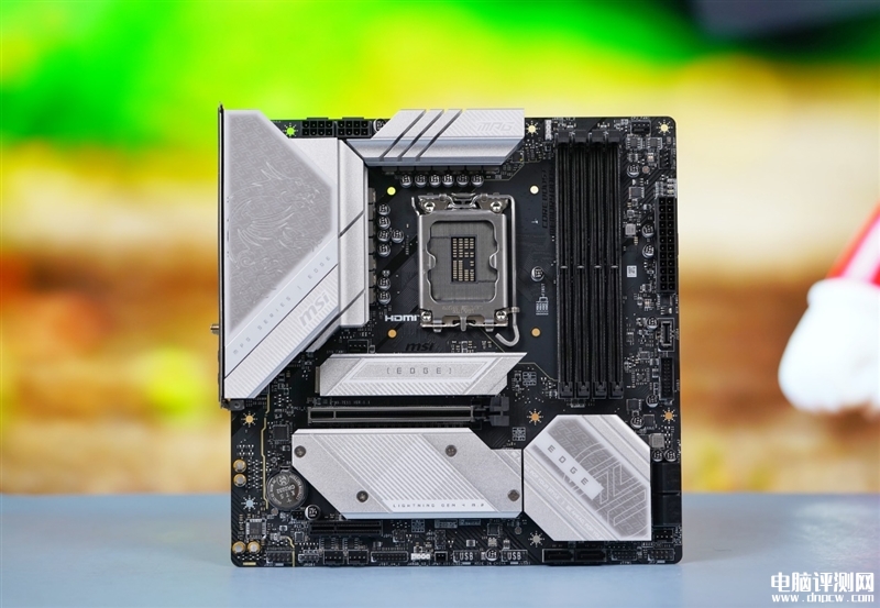 最新主板評測：微星MPG B760M EDGE TI WIFI 刀鋒 鈦 主板評測，權威硬件評測網站,www.cdhysqd.com