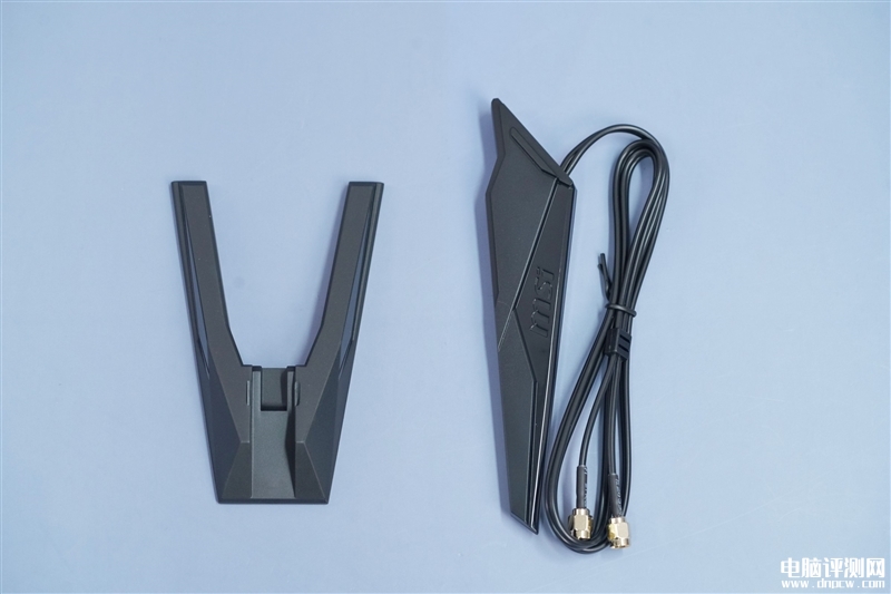 最新主板評測：微星MPG Z790 EDGE TI MAX WIFI刀鋒鈦主板評測，權(quán)威硬件評測網(wǎng)站,www.cdhysqd.com