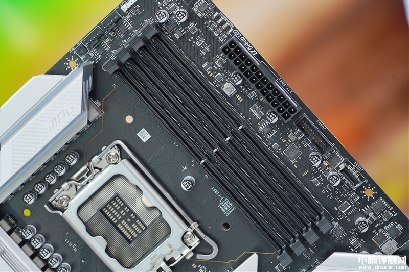 最新主板評測：微星MPG Z790 EDGE TI MAX WIFI刀鋒鈦主板評測，權(quán)威硬件評測網(wǎng)站,www.cdhysqd.com