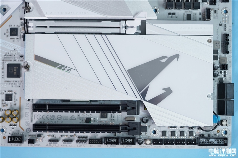 最新主板評測：技嘉冰雕X Z790 AORUS PRO X主板評測，權(quán)威硬件評測網(wǎng)站,www.cdhysqd.com