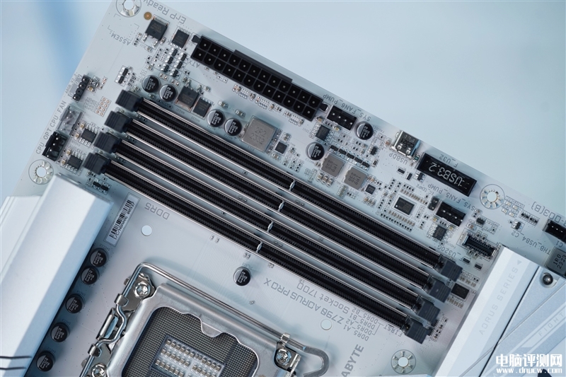最新主板評測：技嘉冰雕X Z790 AORUS PRO X主板評測，權(quán)威硬件評測網(wǎng)站,www.cdhysqd.com
