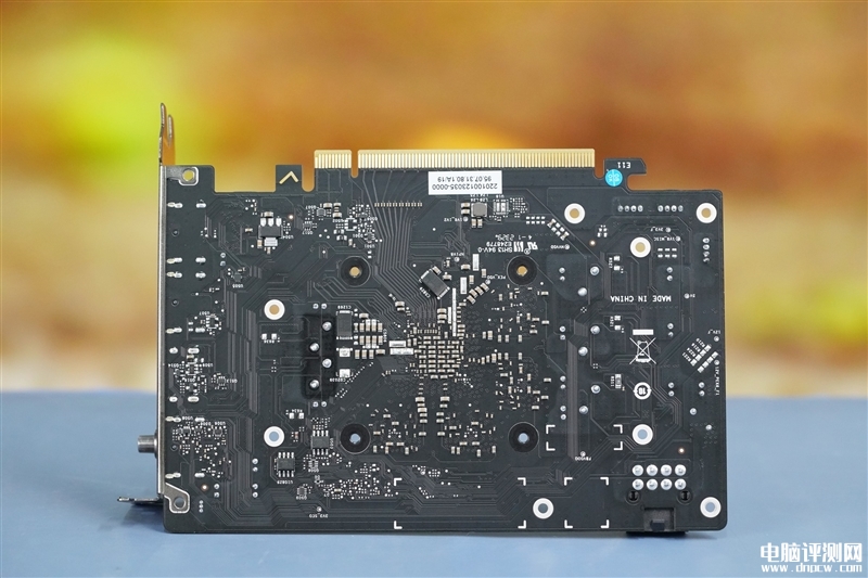 最新顯卡評測：七彩虹iGame RTX 4060霧山五行定制版OC 8GB顯卡評測，權威硬件評測網站,www.cdhysqd.com