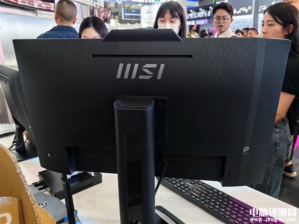 微星PRO MP 120Hz系列極窄邊框商用顯示器發(fā)布，權威硬件評測網站,www.cdhysqd.com