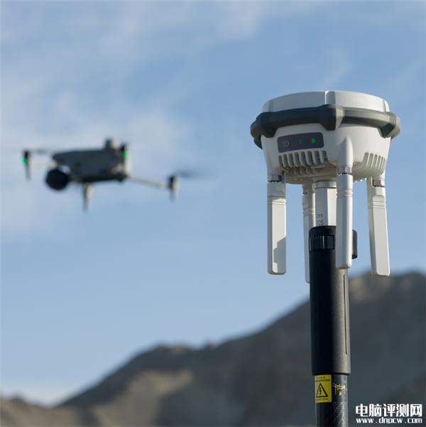 大疆D-RTK 3多功能基站上市 可接收五大衛星系統 厘米級定位售價9999元，權威硬件評測網站,www.cdhysqd.com