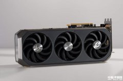 索泰RTX5080 16GB AMP EXTREME INFINITY顯卡上市 無(wú)限鏡設(shè)計(jì)語(yǔ)言售價(jià)9699元